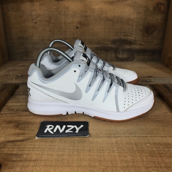 nike vapor court women's